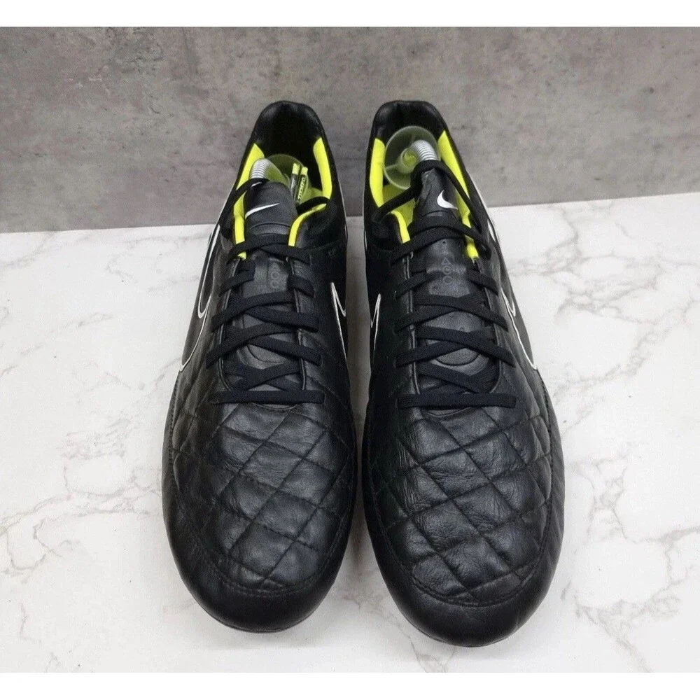 Men’s Size 6.5 Nike Tiempo Legend V SG-PRO ACC Football Boots 631614-017 RARE